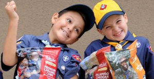 Cub Scouts Selling Popcorn